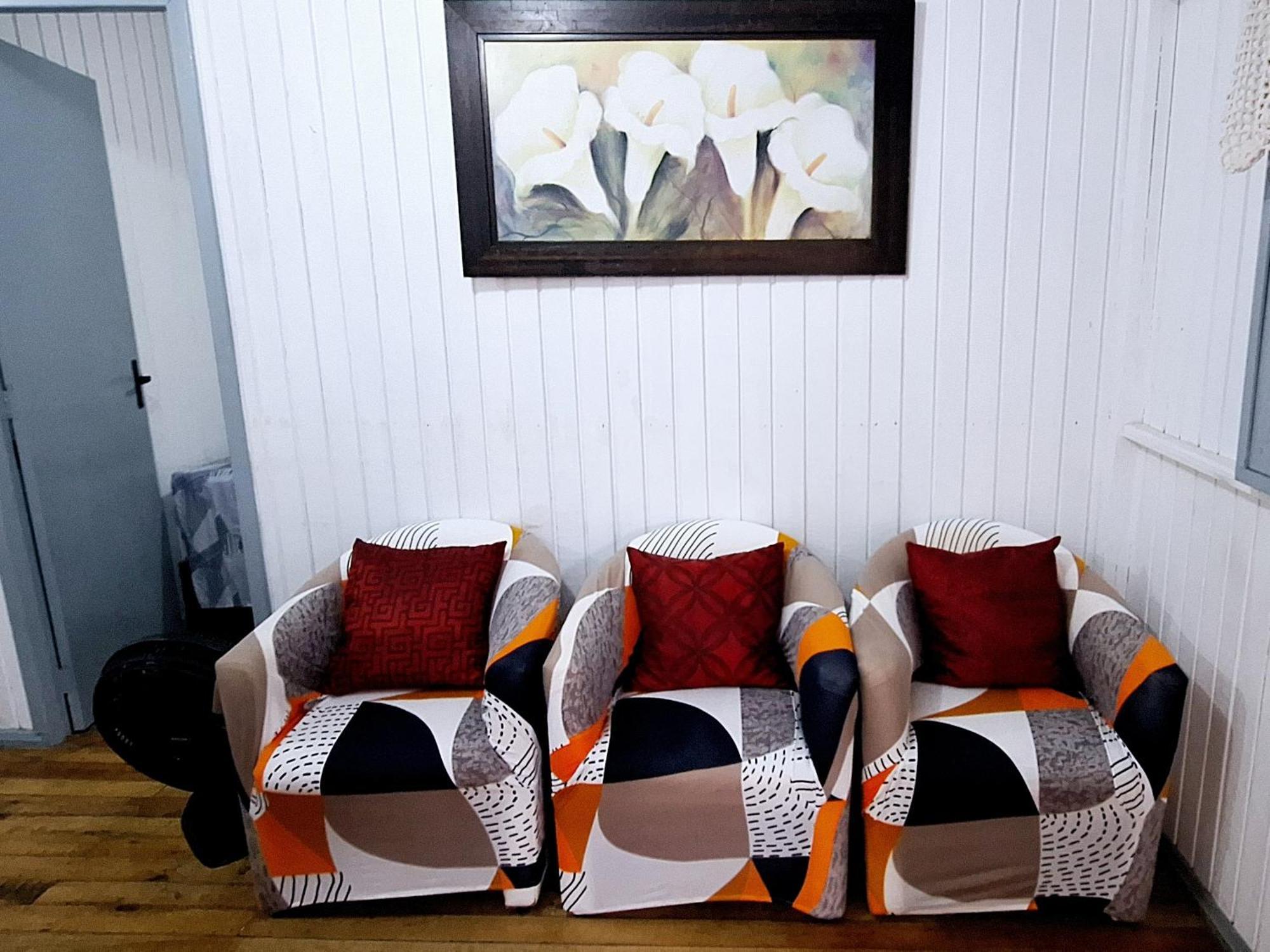 CASA completa em TORRES-RS - O MELHOR CUSTO BENEFICIO na mais bela praia Gaúcha - Cozinha - Banheiro - Ar condicionado - Smart TV 32 Android Apps Youtube - Netflix - Prime Vídeo e Wi-Fi - Estacionamento - Acomoda até 10 pessoas - Anfitriã Superhost n Torres Exterior foto